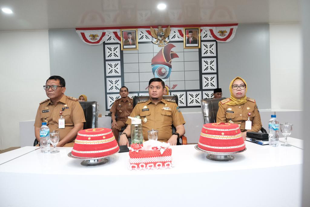 Bupati Gowa Didampingi Kadinkes Ikuti Rakor Penghentian PPKM
