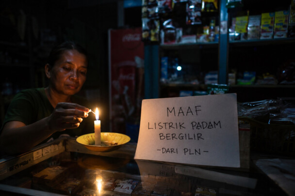 Foto Ilustrasi terkait pemadaman listrik oleh PLN (Foto:AI)
